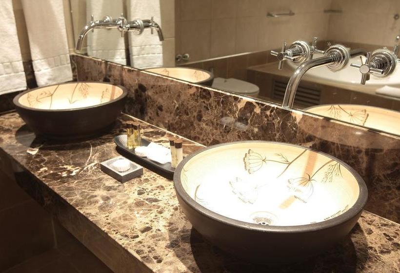 Hotelli Nawan Resort Serrano