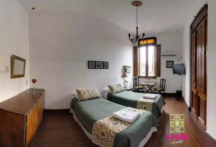 A La Gurda Hostel