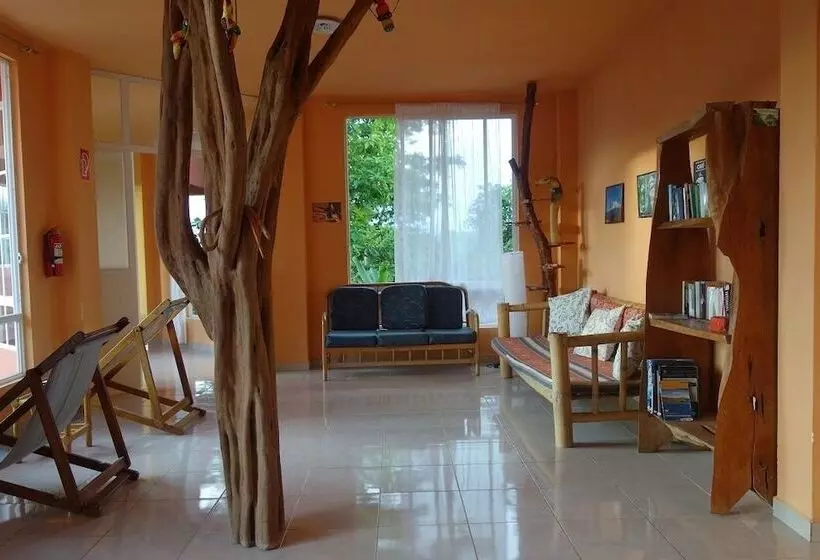 Retkeilymaja Hostal Tena ñaui