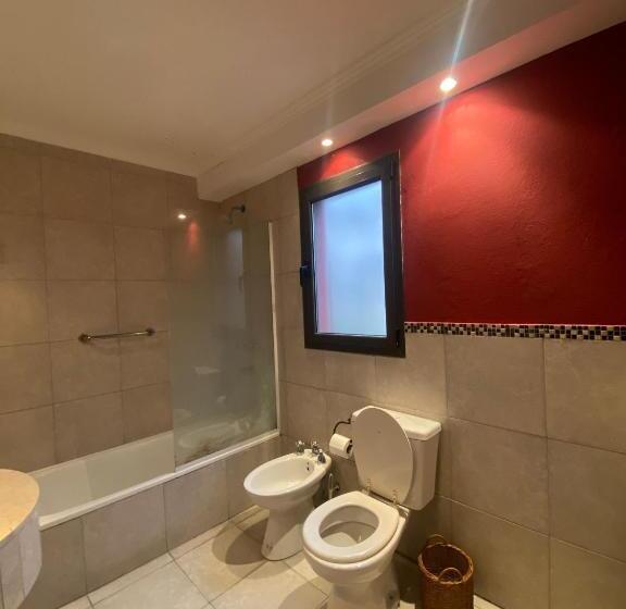 تختخواب و صبحانه Las Chirimoyas