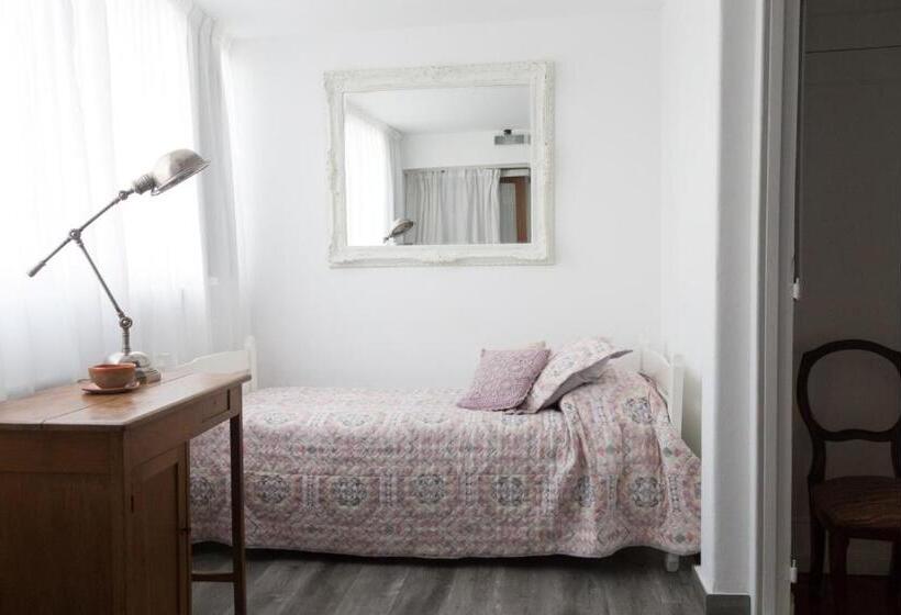 تختخواب و صبحانه Optimus Ba