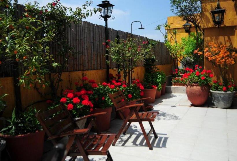 تختخواب و صبحانه Optimus Ba