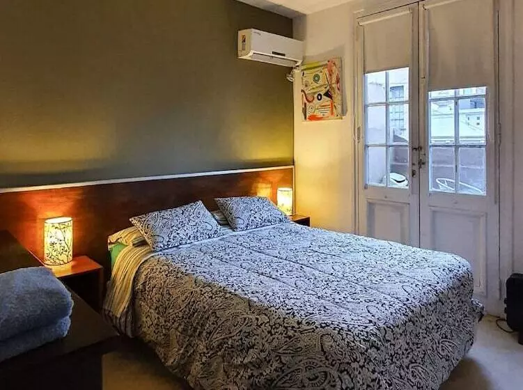 Hostel Carlos Gardel