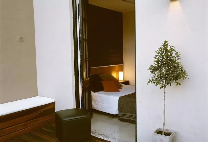 Hostel Carlos Gardel