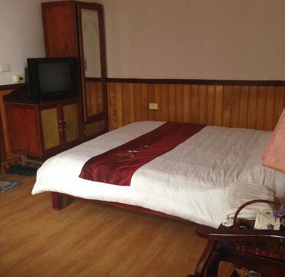 هتل Cat Cat Twilight