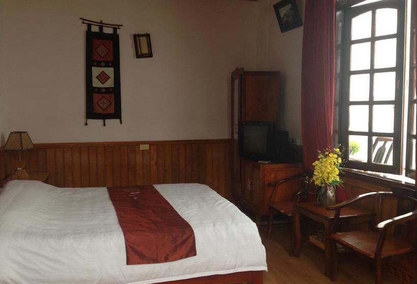 هتل Cat Cat Twilight