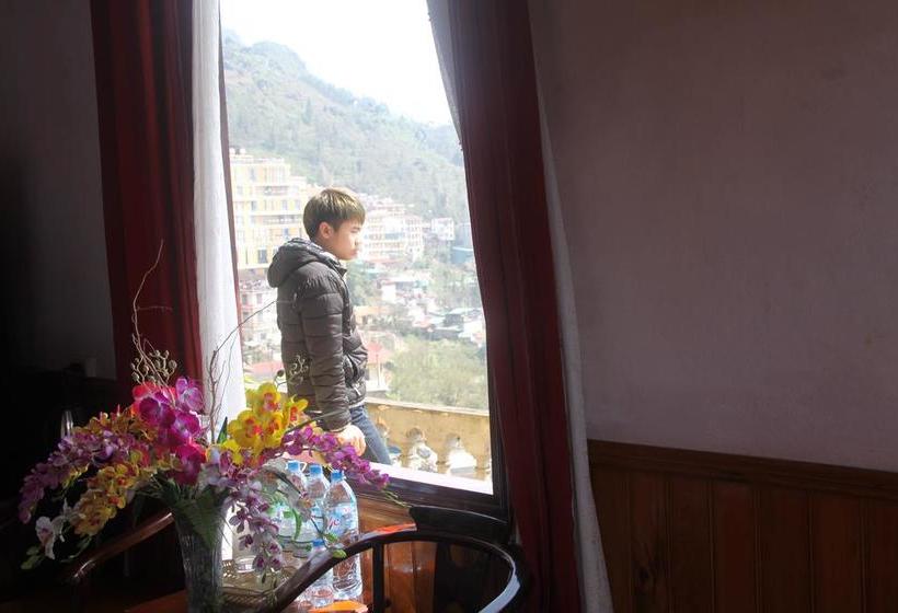 هتل Cat Cat Twilight