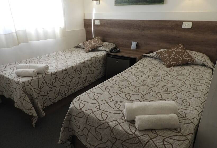 هتل Roma De Tandil