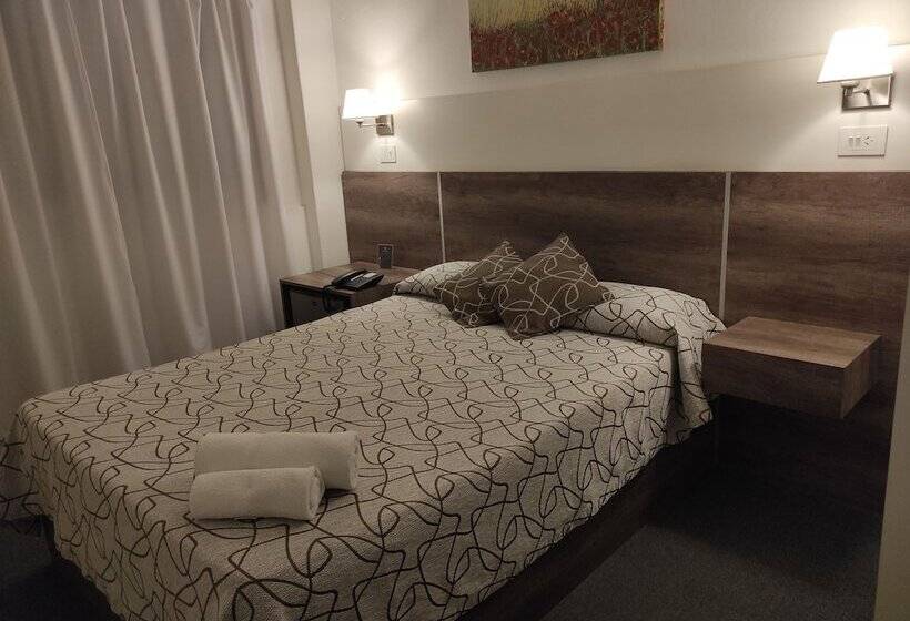 هتل Roma De Tandil