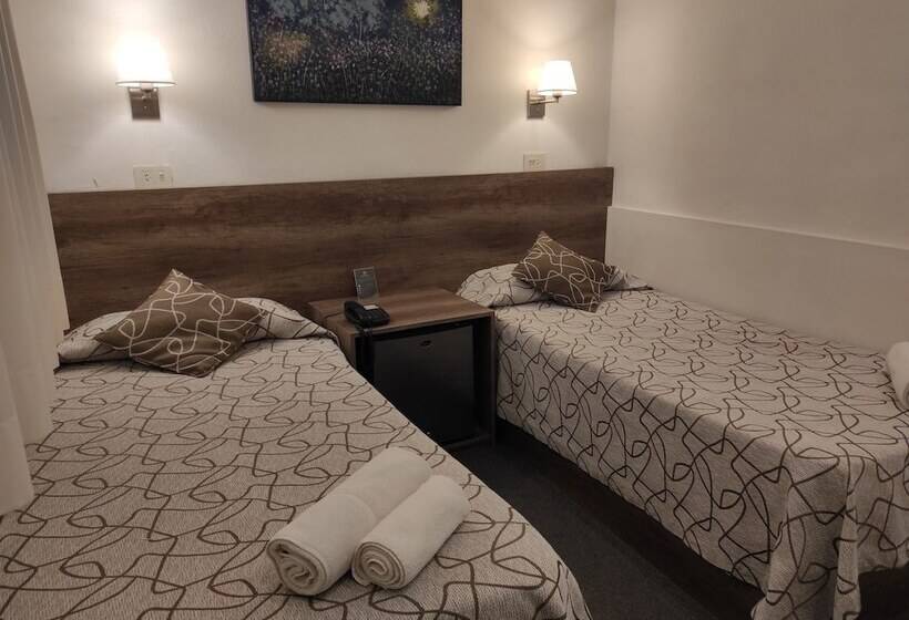 هتل Roma De Tandil