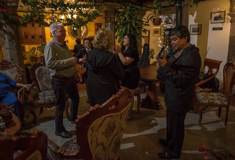 ホテル San Francisco De Quito