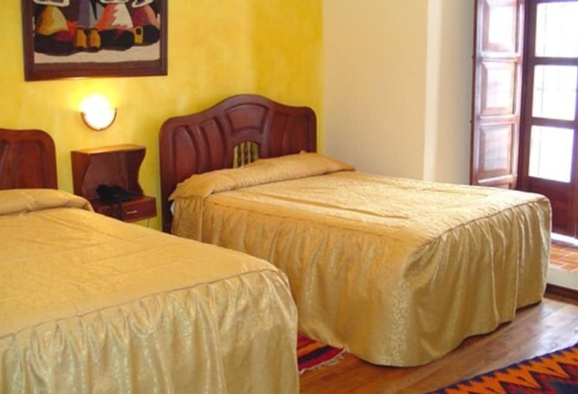 ホテル San Francisco De Quito