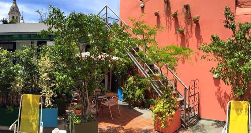 Lgy Bed & Breakfast Only Men