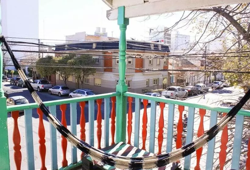 Zeppelin Art Hostel