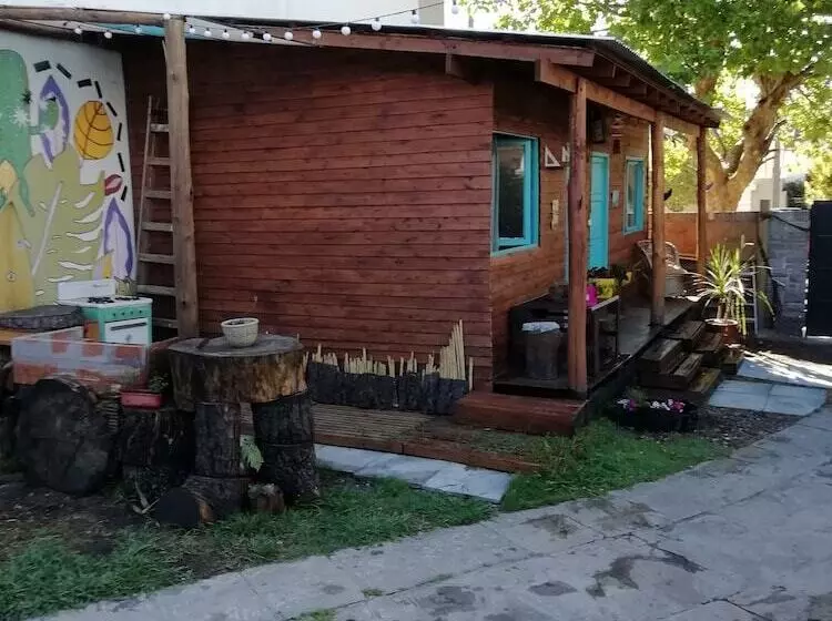 Zeppelin Art Hostel