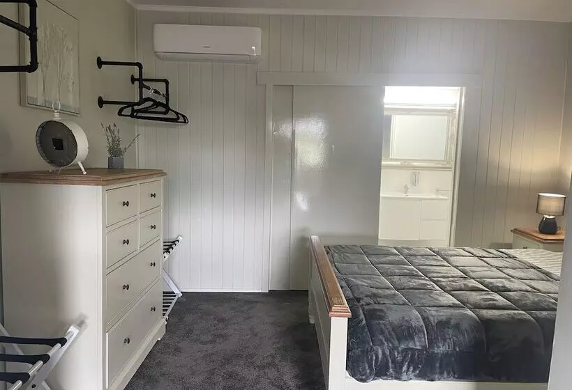 Aamiaismajoitus (B&B) Cypress Bnb