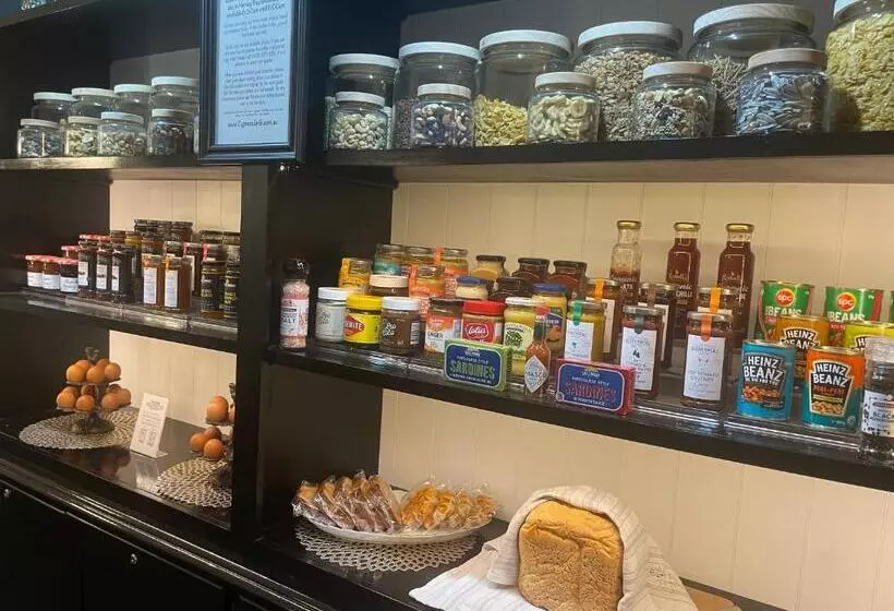 Aamiaismajoitus (B&B) Cypress Bnb