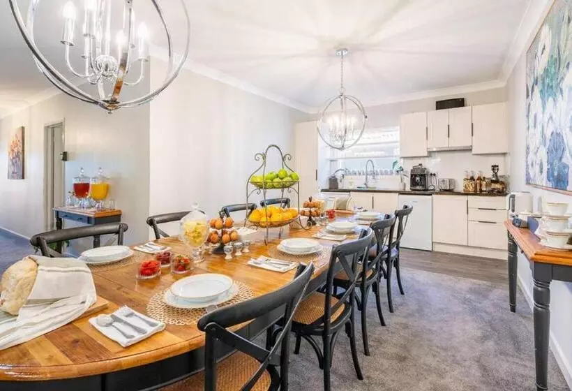 Aamiaismajoitus (B&B) Cypress Bnb