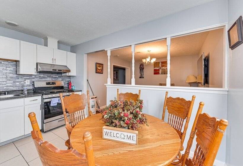 7 Mi To Louisville: Family Friendly Jefferson Home