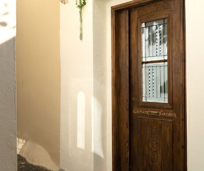 Lemon Garden Residence