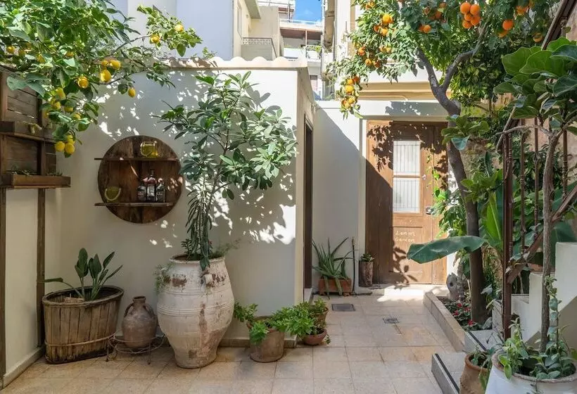 Lemon Garden Residence