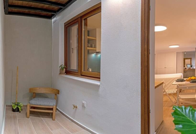 Lemon Garden Residence