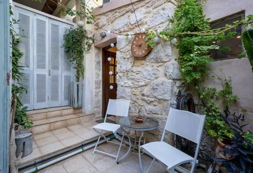 Lemon Garden Residence