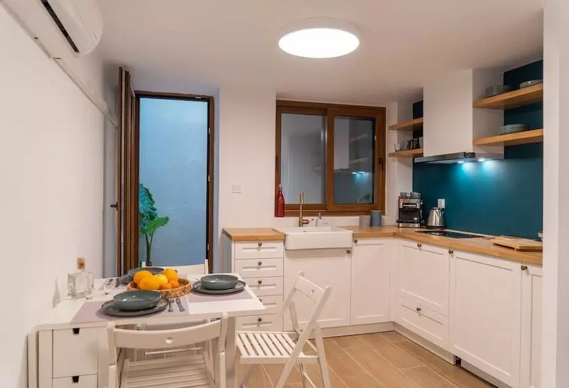 Lemon Garden Residence