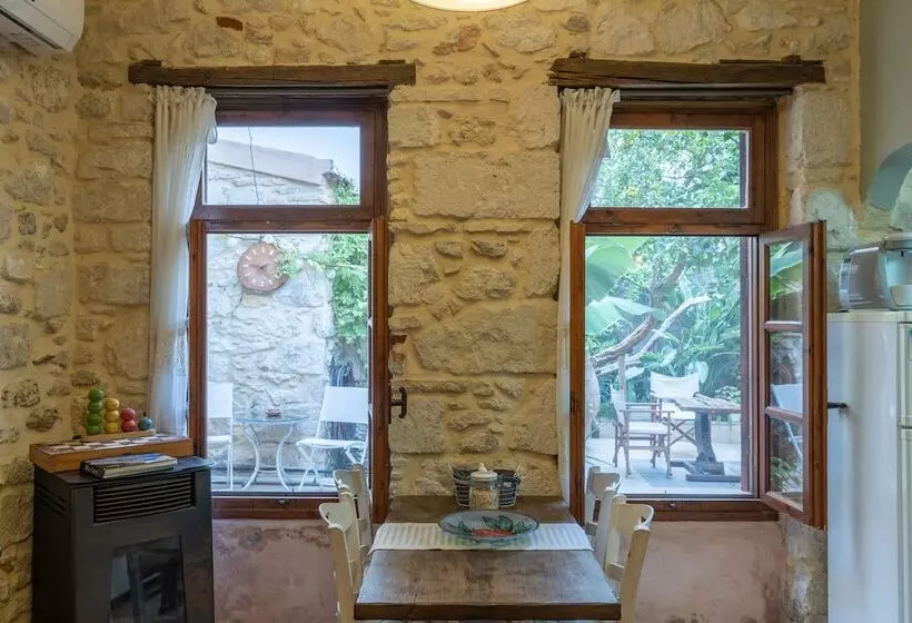 Lemon Garden Residence