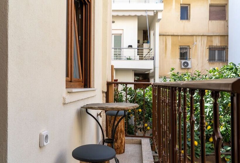 Lemon Garden Residence