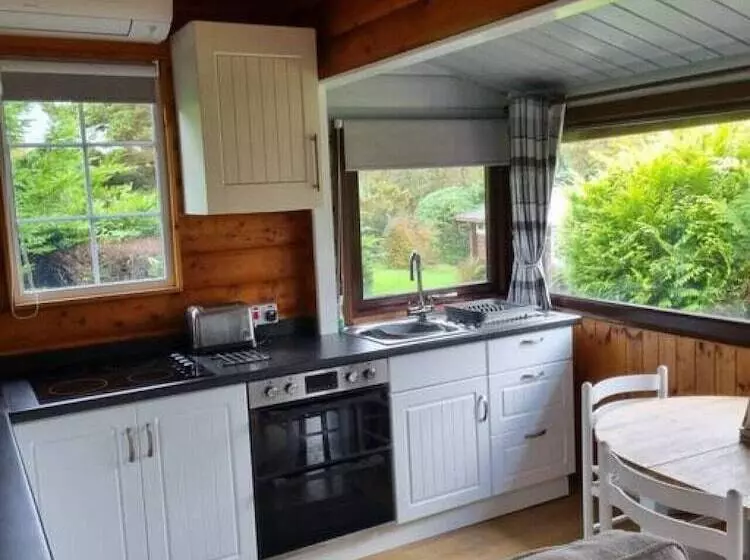 Mountain View 2 Bed Log Cabin