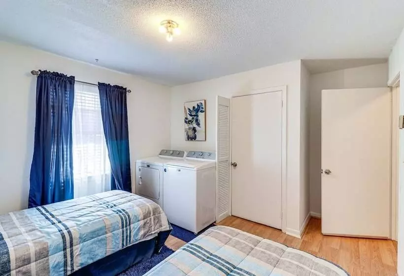 Peaceful Trenton Home W/ Patio Near Hiking!