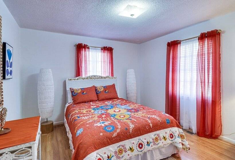 Peaceful Trenton Home W/ Patio Near Hiking!