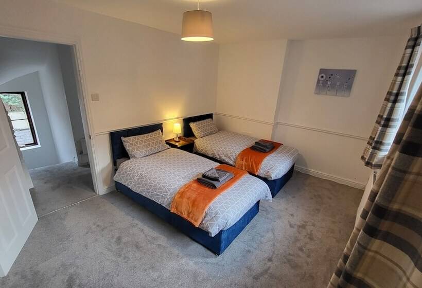 Резиденция Heart Of Lincoln City, 3 Bedrooms, Sleeps 4 Guests