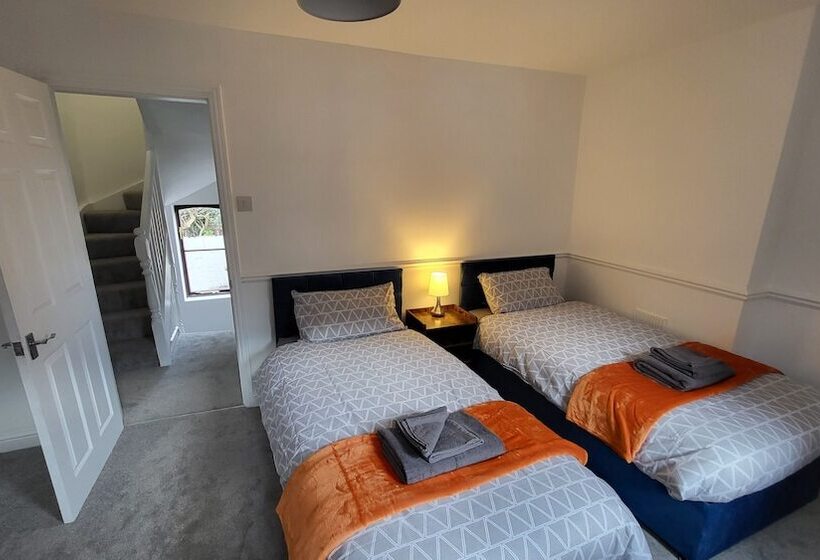Резиденция Heart Of Lincoln City, 3 Bedrooms, Sleeps 4 Guests