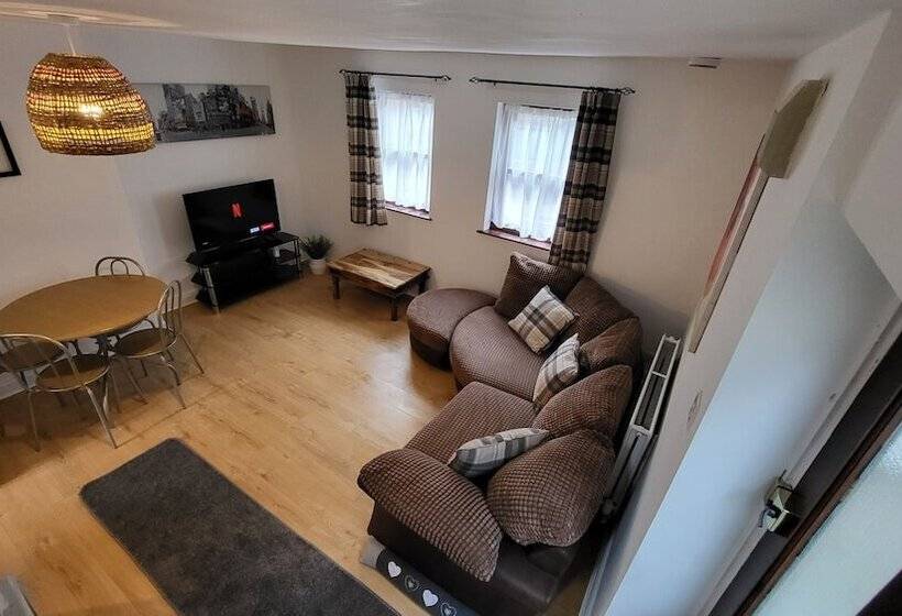 Резиденция Heart Of Lincoln City, 3 Bedrooms, Sleeps 4 Guests