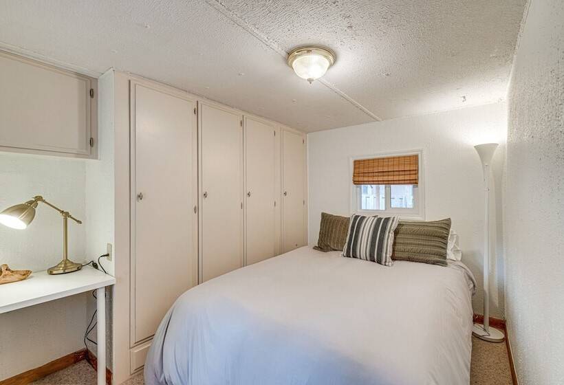 Rockaway Beach Home, Walk To Ocean, Pet Friendly!