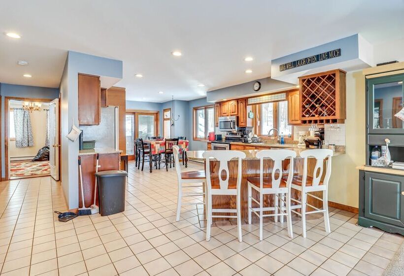 Spacious Hazleton Home Walk To Lake Susquehanna!