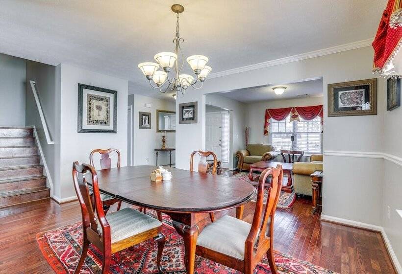 Spacious Snellville Home: 28 Mi To Atlanta!