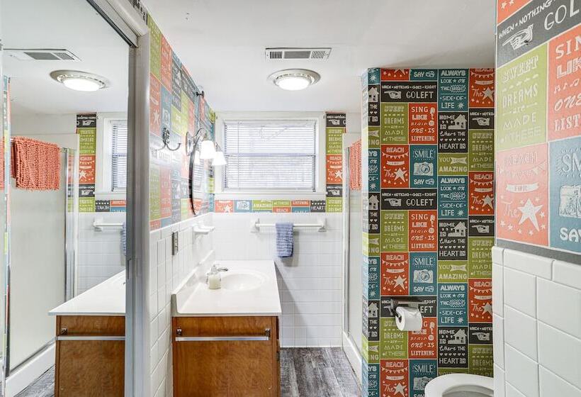 Arkansas Lake House W/ Private Dock!