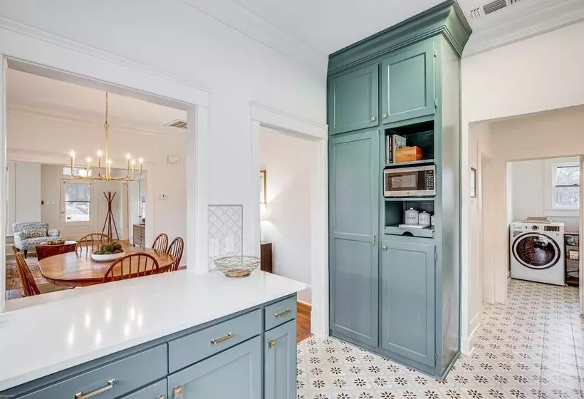 1 Mi To Downtown Tyler: Historic Home W/ Porch!