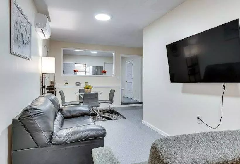 Comfortable Elizabeth Retreat ~ 16 Mi To Manhattan