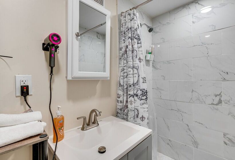 Comfortable Elizabeth Retreat ~ 16 Mi To Manhattan