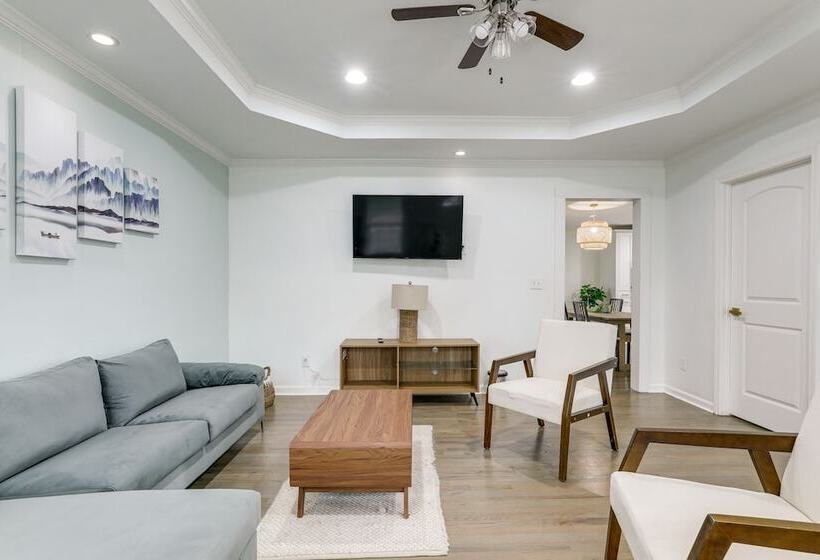 Decatur Home W/ Fire Pit, Near Little Five Points!