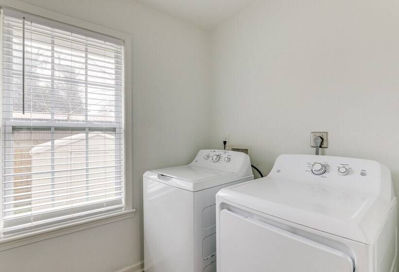 Decatur Home W/ Fire Pit, Near Little Five Points!