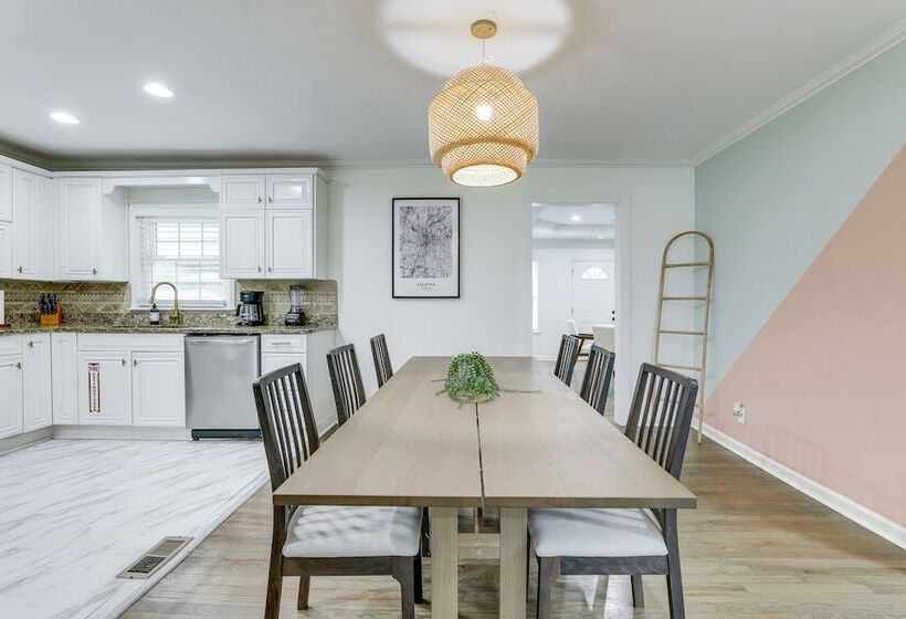 Decatur Home W/ Fire Pit, Near Little Five Points!