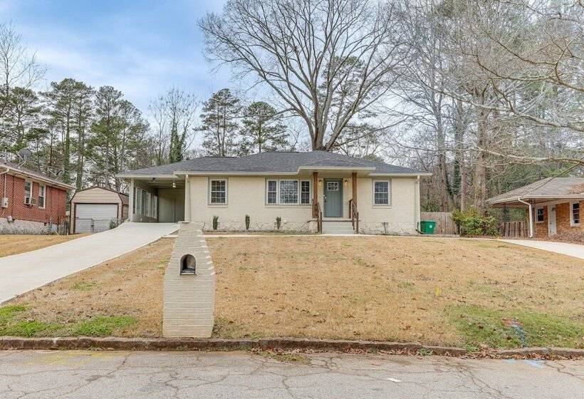 Decatur Home W/ Fire Pit, Near Little Five Points!