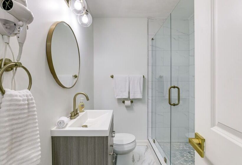 Decatur Home W/ Fire Pit, Near Little Five Points!