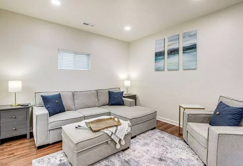 Dog Friendly Sheboygan Home   1 Mi To Town!