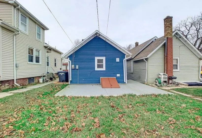 Dog Friendly Sheboygan Home   1 Mi To Town!